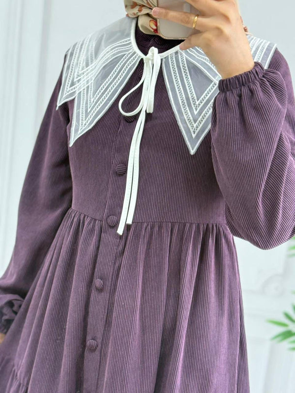 فستان قماش شانيل مع قبة