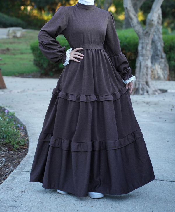 فستان تالية كسرات لون بني